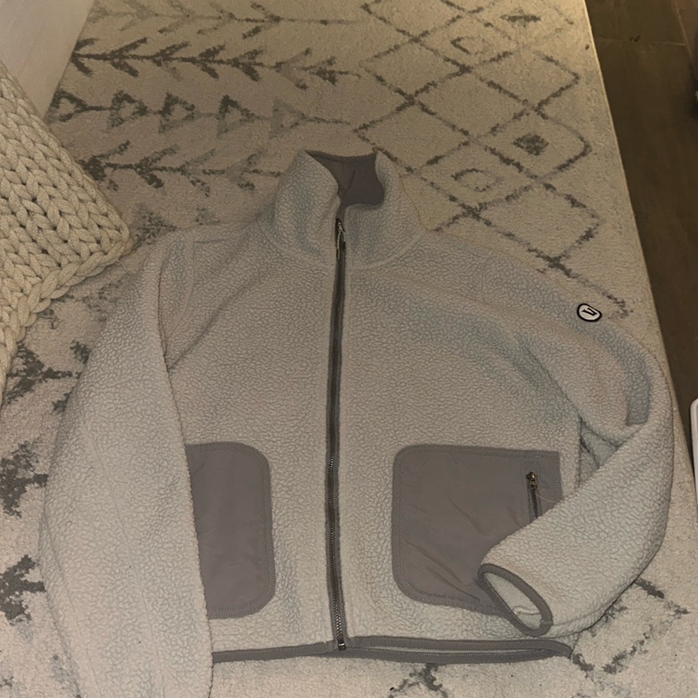Vuori Sherpa fleece jacket